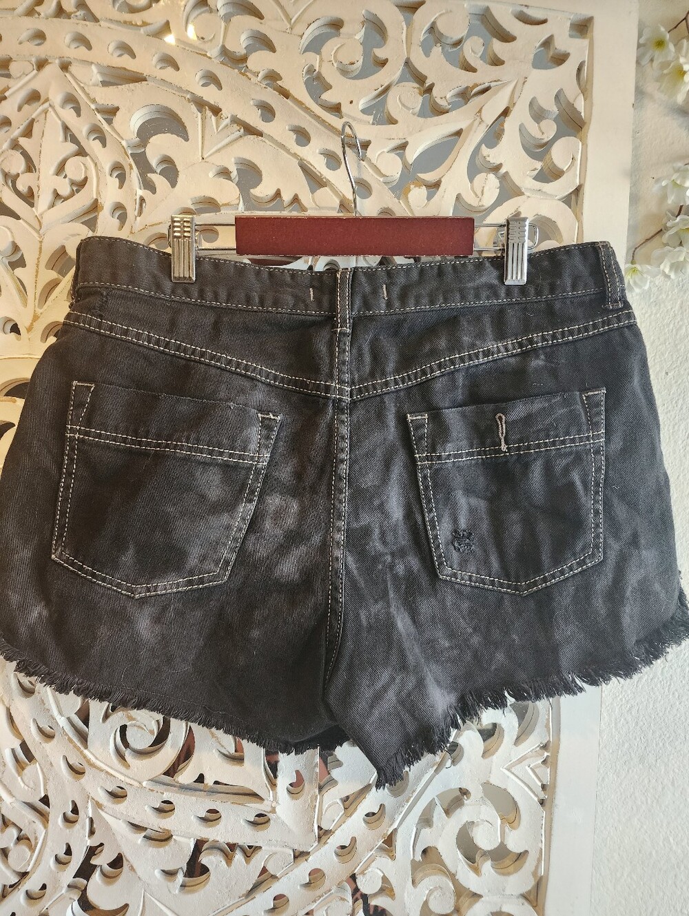 FREE PEOPLE DISTRESS TIE-DYE SHORTS WOMENS SIZE 19 - Picture 2 of 14